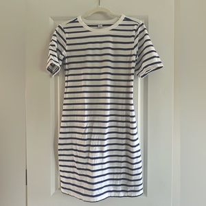 Women’s Old Navy Bodycon Dress - Size Medium